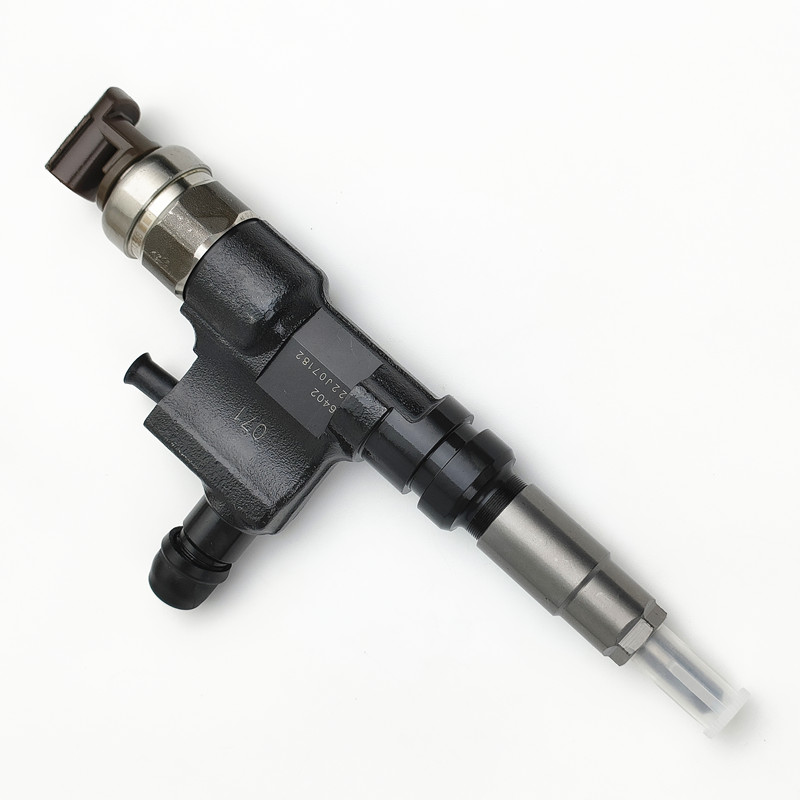 Fuel Injector 23670-E0070 Common Rail Fuel Injector 095000-6402 for TOYOTA