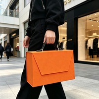 Boîte cadeau pliable avec poignée, boîte d'emballage cadeau de luxe orange pliable avec fermeture magnétique pour cadeaux
