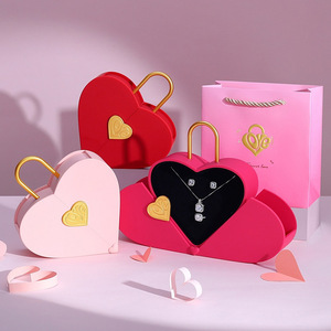 Valentine's Day Heart-shaped Solid Pattern <b>Jewelry</b> <b>Storage</b> Box for Necklace Lock High-end Creative Portable Packed Gift Box - Product Image 3