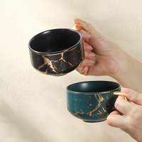 Mug à café en porcelaine à texture marbre noir et blanc, style campagnard moderne, avec poignée en bois, design palette, écologique, logo personnalisé