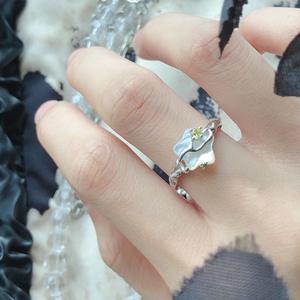 Bague en argent pur S925 avec étoile blanche, coquille de papillon, zircon pour femmes, style haut de gamme, niche irrégulière, style froid et cool avec forme de croix - Product Image 2