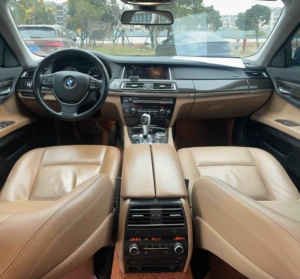 <span class=keywords><strong>BMW</strong></span> <span class=keywords><strong>Serie</strong></span> <span class=keywords><strong>7</strong></span> 2014 730Li Premium Enjoy Edition 3.0L 8AT de <span class=keywords><strong>Segunda</strong></span> <span class=keywords><strong>Mano</strong></span>, Sedán Grande de Gasolina con Tracción Trasera, Económico - Product Image 4