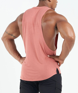Débardeur sans manches en bambou <span class=keywords><strong>à</strong></span> ourlet incurvé de coupe athlétique pour hommes fabriqué en Chine 2026 - Product Image 3