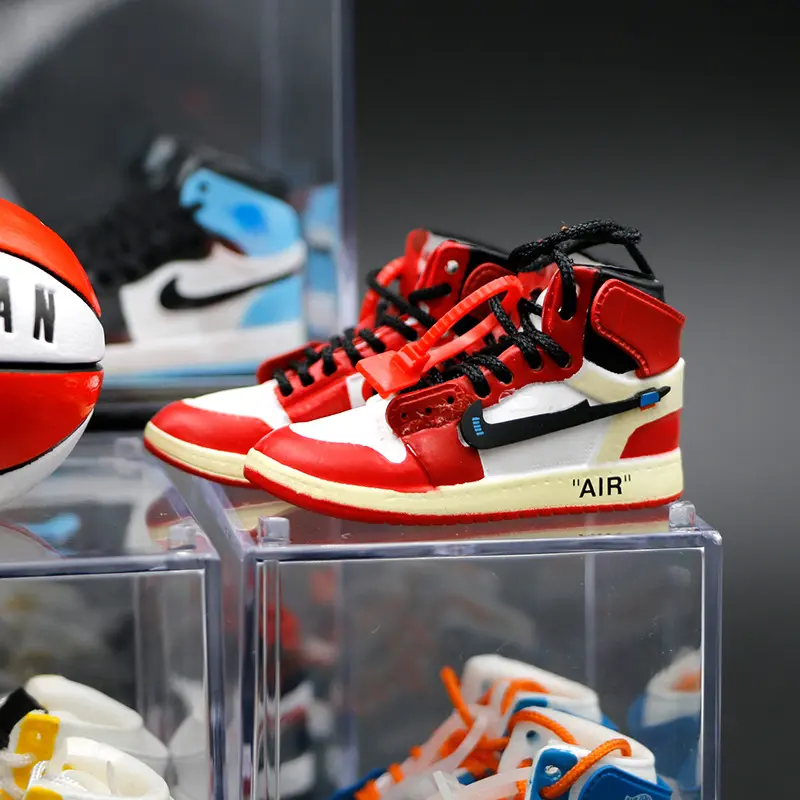 Sepatu Basket 3D Model Stereo Mini, Sepatu Dekorasi Kue Ulang Tahun Aksesori Ornamen Plastik Merah Hitam