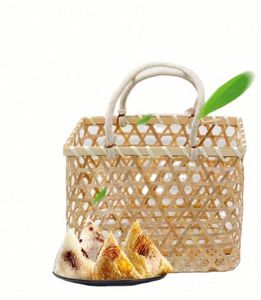 Panier à fruits en bambou naturel de forme rectangulaire fait à la main en Chine avec poignée pour sortir - Product Image 3