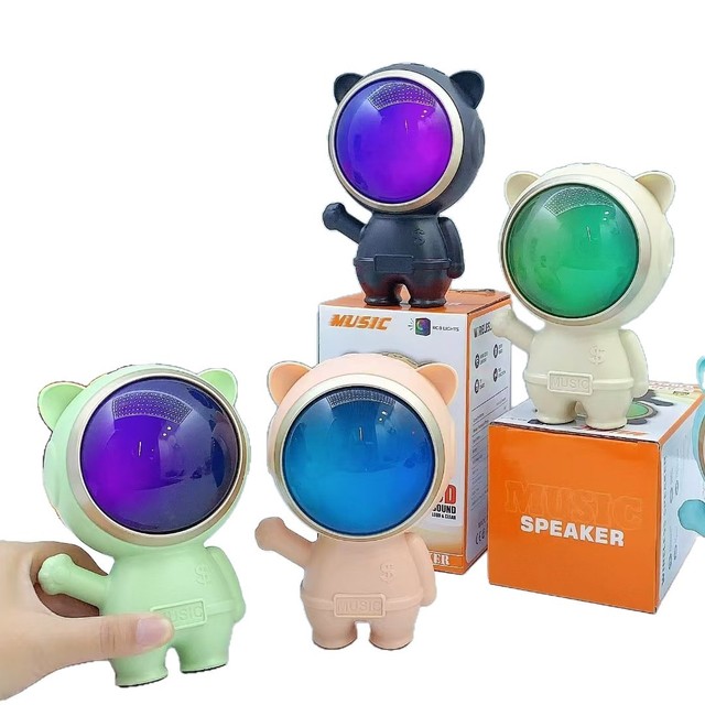 Macaron Astronaut Speaker Rgb Speaker Mini 5W Portable Mini Speaker High Volume Portable Subwoofer Festival Gift