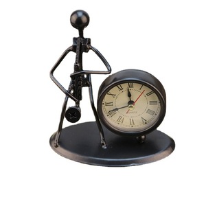 Đồng hồ báo thức kim loại nghệ thuật sắt nghệ thuật retro phong cách Bắc Âu 3D hình nhạc sĩ, thiết kế độc đáo, nhỏ gọn, im lặng, làm quà tặng cho trẻ em - Product Image 6