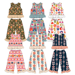 Nuovo Set Estivo alla Moda di Alta Qualità per Ragazze: Top Senza Maniche in Seta di Latte e Pantaloni Lunghi con Pizzo, Outfit Casual - Product Image 1