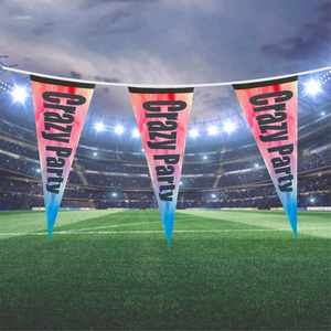 Drapeau triangulaire de football personnalisé en feutre à suspendre, bannière de présentation, fanion - Product Image 1