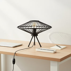 Lampe de Chevet Moderne Décorative en Métal avec Interrupteur de Bureau 220V - Product Image 1