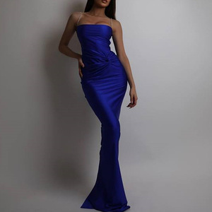 Robe de cocktail longue élégante et sexy à strass, dos nu, taille haute, coupe ajustée - Product Image 3