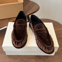 Mocassins plissés rouges en velours pour femmes, chaussures plates à enfiler, décontractées, pour le bureau, les soirées, les sorties quotidiennes