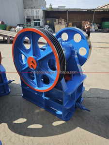 Concasseur à mâchoires portable multifonctionnel de petite taille, vente directe d'usine, capacité max. 40t/h - Product Image 3