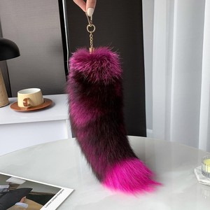Nueva llegada 40cm tamaño grande Foxtail Fluffy llavero Real Fox Fur Tail bolso encanto decoración ligero Natural Fox Tails llavero - Product Image 4