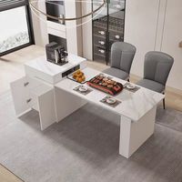 Table de salle à manger rectangulaire en bois massif crème avec îlot central, comptoir intégré, plateau tournant rétractable et espace de rangement pour cuisine moderne ou bar