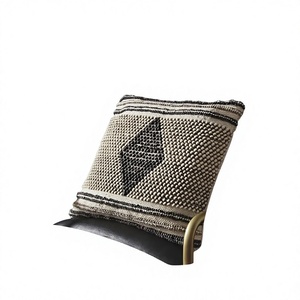 Cojín Decorativo Bohemio Tejido Cuadrado con Diseño de Bordado de Lana, Funda Lavable, Relleno 100% Poliéster No Tóxico - Product Image 1