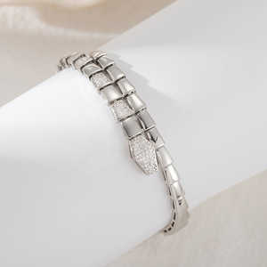 Pulsera de Zirconia con Forma de Serpiente, Diseño Geométrico, Joyería Minimalista para Mujer - Product Image 3