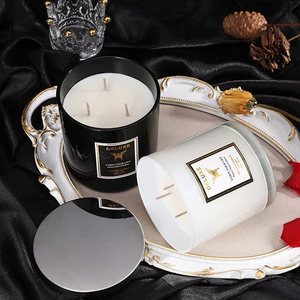 Vela Aromática de Cera de Soya con 3 Mechas en Frasco de Vidrio Blanco y Negro Personalizada al por Mayor de Fábrica AIKUN para Decoración del Hogar, Restaurantes y Festivales - Product Image 2
