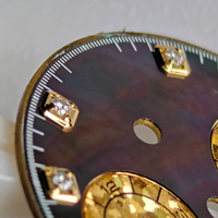 Cadran de montre chronographe Tahitian Black MOP, sous-cadrans à 3 aiguilles avec confettis en flocons dorés, index des heures en diamant rond, compatible avec les mouvements 4130 4131