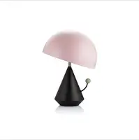 Lampe de bureau moderne à LED en forme de champignon, joli cadeau élégant pour un salon, éclairage d'hôtel, de couleur rose et bleu