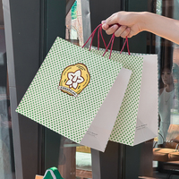 Sac en papier kraft personnalisé avec poignée, jetable, recyclable, biodégradable, imprimé sur mesure, sac à emporter pour restaurant de Laksa de Singapour