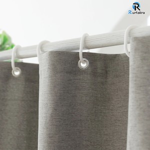 <span class=keywords><strong>Rideau</strong></span> <span class=keywords><strong>de</strong></span> <span class=keywords><strong>douche</strong></span> gris en faux lin 160 GSM, polyester cationique robuste, hydrofuge avec ourlet lesté, fourniture OEM pour hôtels - Product Image 2