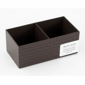 Caja de almacenamiento decorativa marrón con diseño de patrón de ladrillo - Product Image 1