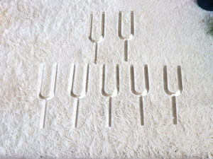 Crystal Soul Quartz Singing <strong>Tuning</strong> <strong>Fork</strong> 10mm 16mm 20mm Chakra Set with Free case for Sound Healing - Product Image 2
