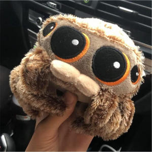 Vente en gros de mignonnes poupées araignées douces marron clair et moelleuses avec plusieurs pattes et yeux, jouets en peluche pour les fêtes, animaux sautant et araignée - Product Image 3