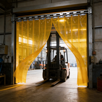 Rideau à bandes en PVC jaune haute visibilité pour la séparation des portes industrielles et des entrepôts