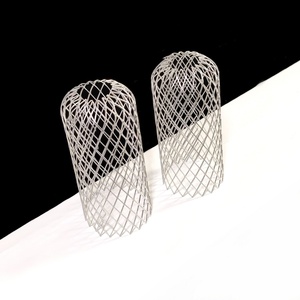 Protector de canalón ajustable de aluminio con malla metálica y <span class=keywords><strong>filtro</strong></span> de líquidos, resistente a la corrosión, diseño de orificios de diamante para tubo de bajada - Product Image 2