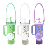 Silicone Drinkware Accessoires Tasse D'eau Manches Main Corde Fleur Tasse Chaîne Nuage Paille Cap Hairball Diamant Étincelant Conception