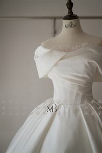 فستان زفاف ميلي برايدل QD06219 بأكمام قصيرة وبدون أكتاف مع ذيل طويل للعروس - Product Image 5