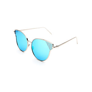 Gafas de Sol para Mujer Qianai, Montura Ovalada, Lentes Azul Hielo, Metal Plateado, 100% Protección UV, Gafas de Sol Modernas - Product Image 1
