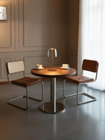 Ensemble de table et de chaises de restaurant commercial, design industriel ovale, cadre en acier inoxydable, plateau en bois massif