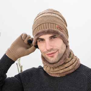 N822 Ensemble personnalisé de 3 pièces : <span class=keywords><strong>bonnet</strong></span> épais, écharpe et gants en acrylique, chauds pour l'hiver, pour hommes et femmes - Product Image 3