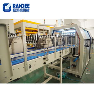 Empaquetadora automática de envoltura termorretráctil de película de color de una pieza para botella de plástico - Product Image 4