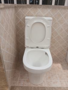 하이 퀄리티 토네이도 바닥 화장실 욕실 도자기 도매 - Product Image 5