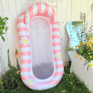 Bouée gonflable en PVC avec filet pour adultes, design rayé bleu et rose, chaise longue flottante pour piscine - Product Image 2