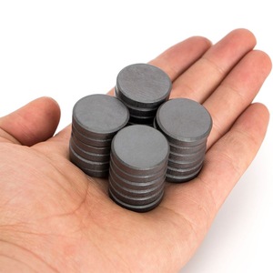 12*3 18x3 25x3 30x3 aimant à disque de <span class=keywords><strong>ferrite</strong></span> rond aimant à disque de <span class=keywords><strong>ferrite</strong></span> noir Usine personnalisée échantillon gratuit magnétique permanent fort - Product Image 2