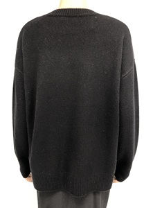 Pull en maille noir à col rond et manches longues pour femme, 100 % laine, anti-boulochage, style minimaliste, idéal pour l'hiver - Product Image 5