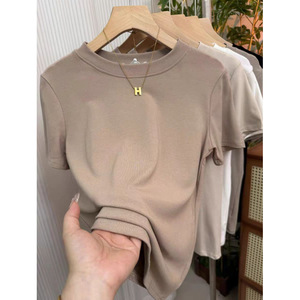 T-shirts pour femmes en gros, style Y2K, été, couleur unie, coupe ajustée, manches courtes, en polyester extensible avec col rond - Product Image 3