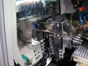 Thông tin phản hồi tốt trượt đầu Swiss CNC Lathe với di chuyển trục chính herramienta de maquina torno CNC - Product Image 5