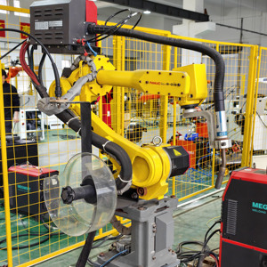 Máquina de <span class=keywords><strong>Soldadura</strong></span> FANUC de <span class=keywords><strong>Segunda</strong></span> <span class=keywords><strong>Mano</strong></span>, 6 Ejes, Carga Útil de 3 kg, Alcance de 1437 mm, <span class=keywords><strong>Robot</strong></span> de <span class=keywords><strong>Soldadura</strong></span> por Arco Rentable, <span class=keywords><strong>Soldadura</strong></span> de Piezas Automotrices, Hecho en Japón - Product Image 6