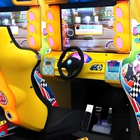 Machine de jeu d'arcade de course automobile pour enfants à monnayeur, simulateur de conduite monoplace avec microphone intégré et détection de mouvement, version UE