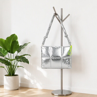 Sac à bandoulière matelassé en cuir argenté brillant pour maquillage, sac fourre-tout souple avec fermeture éclair pour ordinateur portable de 13-14 pouces
