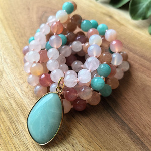 สร้อยคอมุกมาลา <span class=keywords><strong>108</strong></span> เม็ด ทำด้วยมือ, โรสควอตซ์ธรรมชาติ, ซันสโตน, อเมซอนไนต์, จาปามาลา, คริสตัลบำบัดเพื่อการสวดมนต์, ของขวัญเครื่องประดับโยคะ - Product Image 4