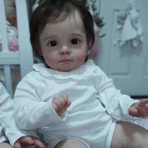 2022 güzel gerçek görünüm Reborn Baby Doll kız 20 inç vinil bebek bebek gerçekçi yenidoğan bebek bebek oyuncak