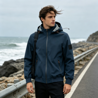 Blouson bomber softshell homme à capuche, poches zippées, logo personnalisable
