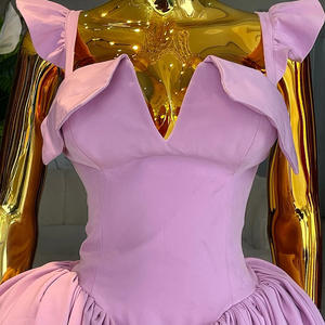 2026夏季新款时尚女式优雅无肩带V领缎面防静电飘袖高腰显瘦A字连衣裙 - Product Image 2